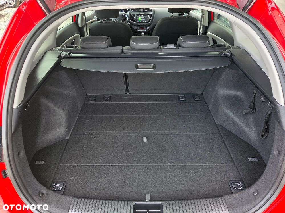 Kia Ceed 1.6 CRDi 136 ISG Platinum Edition - 7