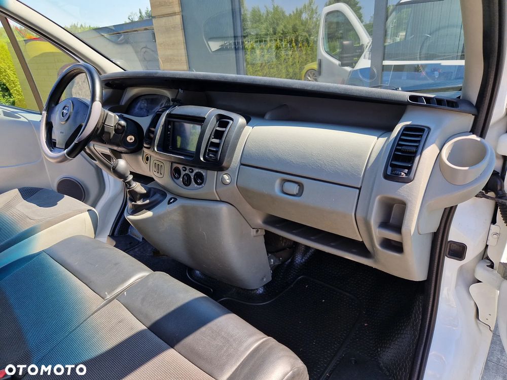 Opel Vivaro - 12