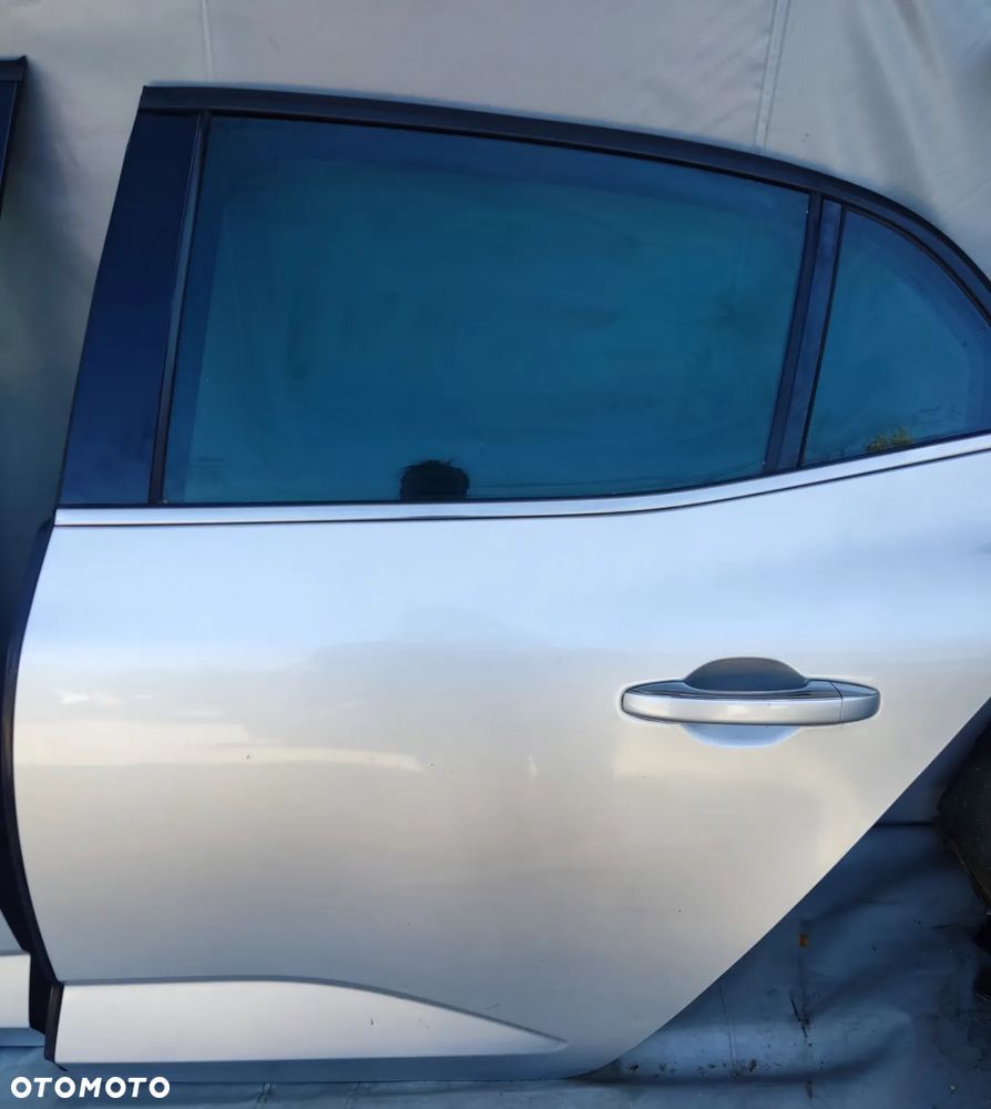 RENAULT MEGANE IV DRZWI LEWE PRZEDNIE TYLNE - 2