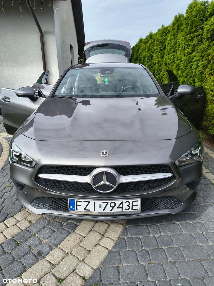 Mercedes-Benz CLA 180 7G-DCT - 21