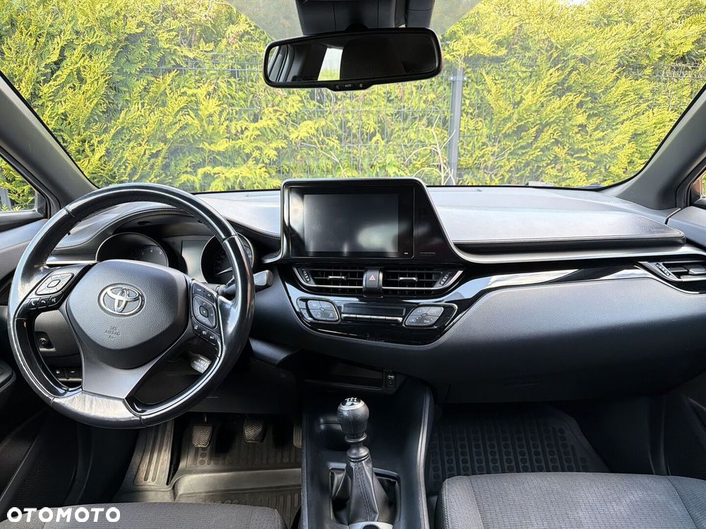 Toyota C-HR 1.2 T Premium - 10
