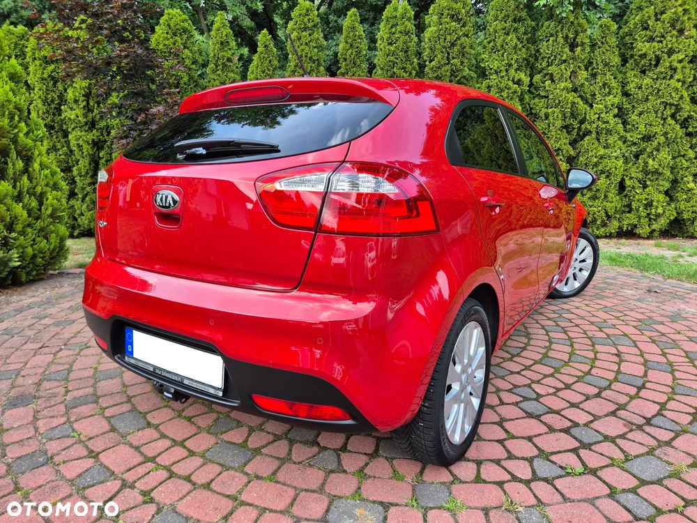 Kia Rio 1.2 Dream Team Edition - 4