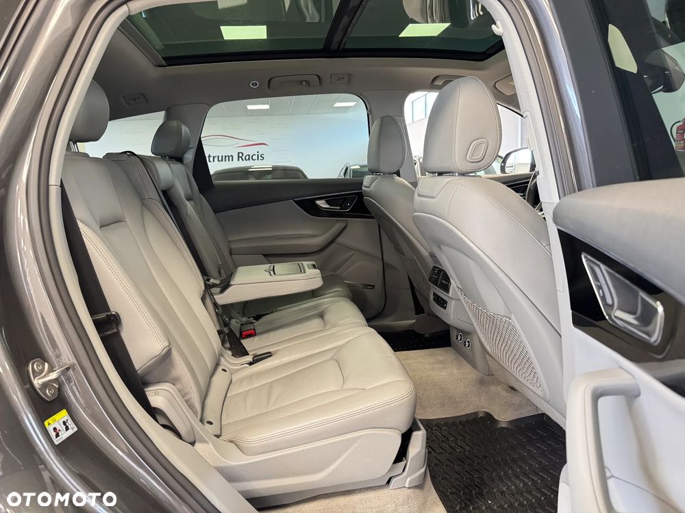 Audi Q7 - 22