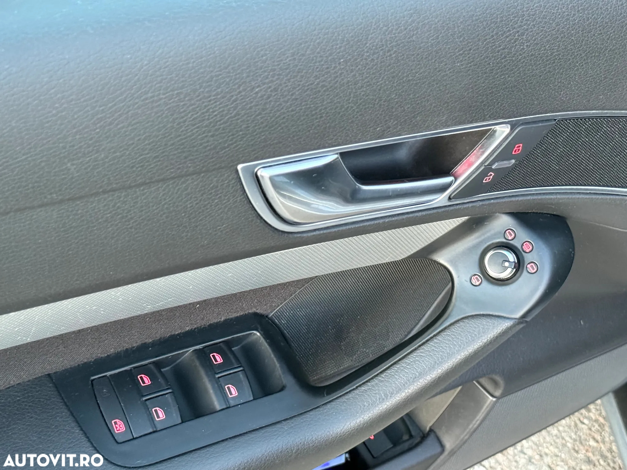 Audi A6 2.0 TDI DPF Multitronic Avant - 13