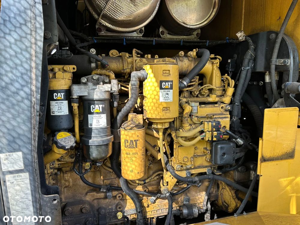 Caterpillar 930m - 17