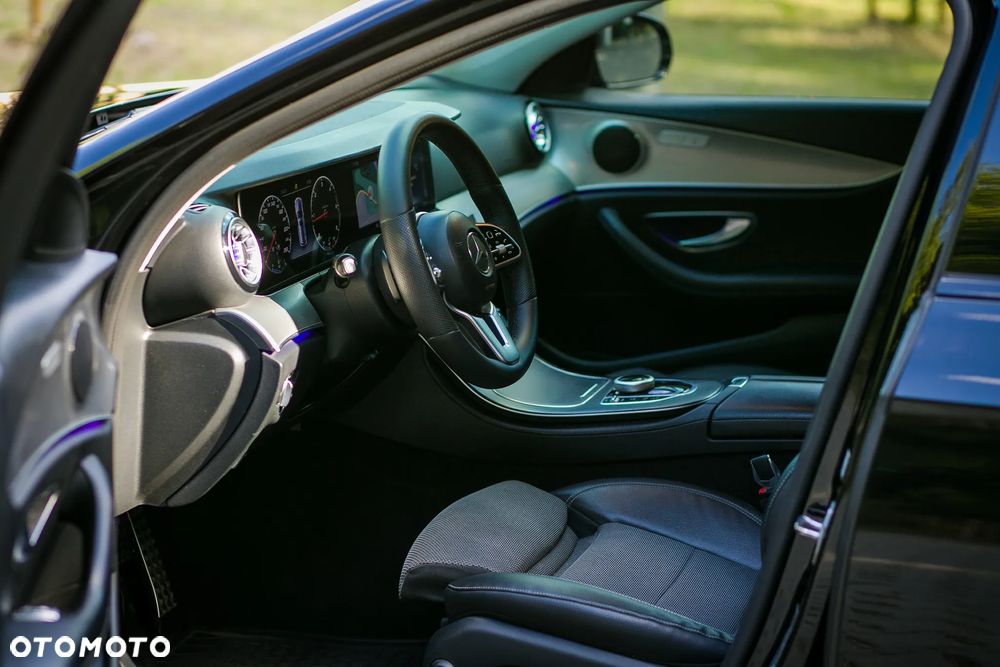 Mercedes-Benz Klasa E 220 d 9G-TRONIC - 15