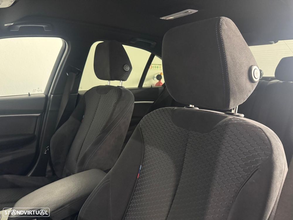 BMW 330 e iPerformance Pack M - 11