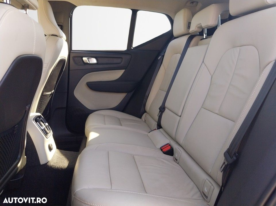 Volvo XC 40 - 13