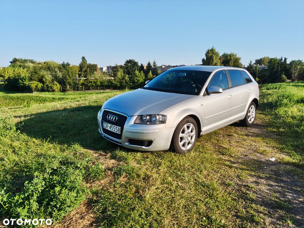 Audi A3 Sportback 1.6 Ambiente - 2