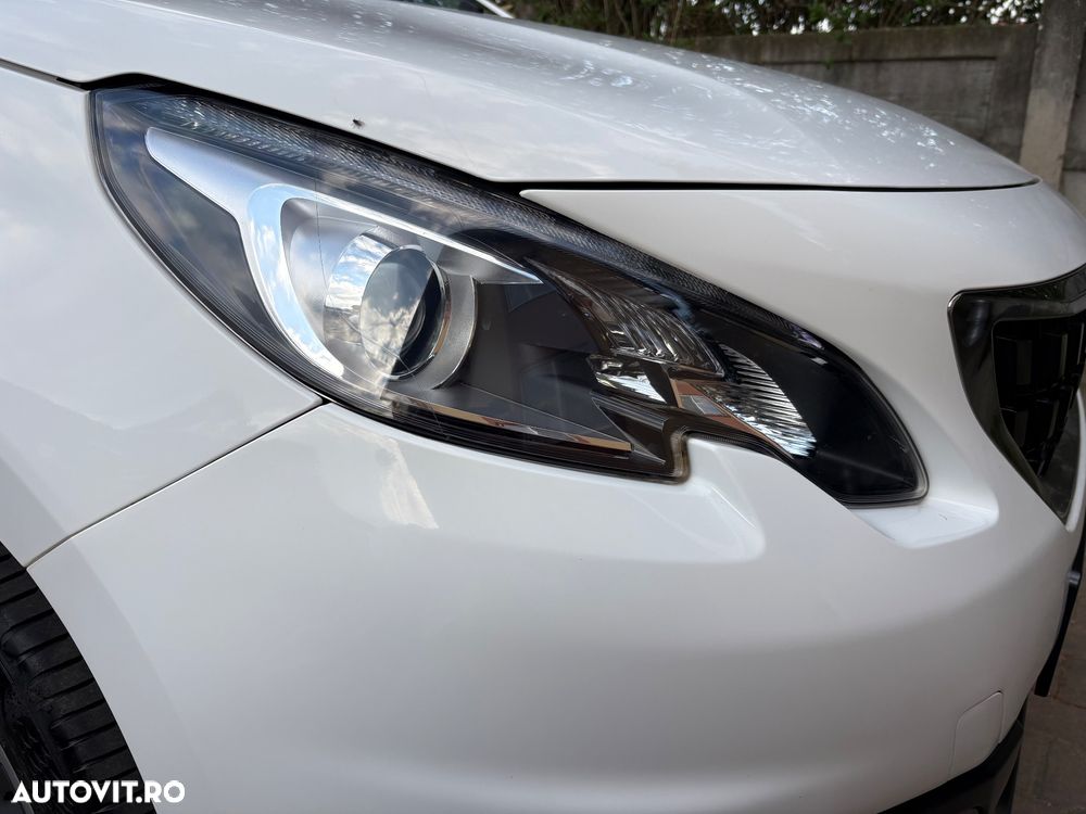 Peugeot 2008 PureTech 110 Stop&Start Business-Line - 17