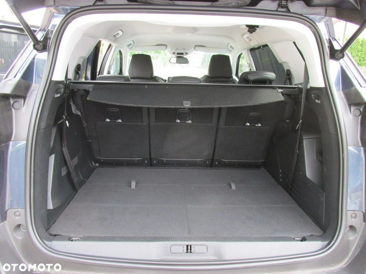 Peugeot 5008 1.5 BlueHDI Allure S&S - 23
