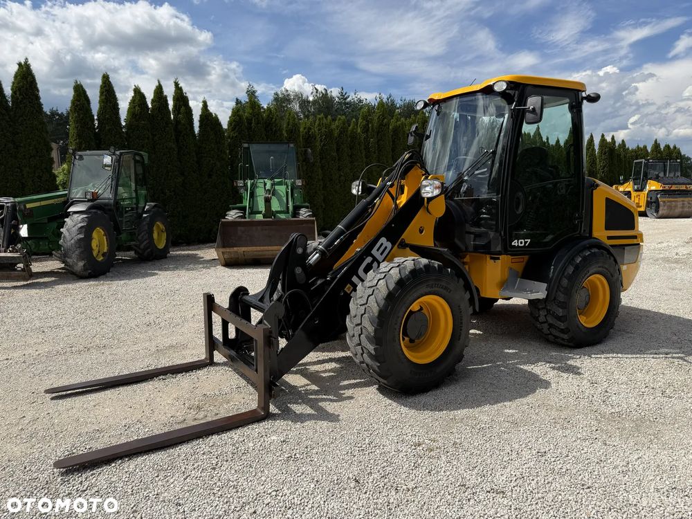 JCB 407 T4 / 2019 ROK / SILNIK 4-CYL BEZ DPF I ADBLUE / PIĘKNA / ORYGINAŁ / ZADBANA / SPROWADZONA Z NIEMIEC / MAŁE GABARYTY / SILNA / 406 408 409 60 70 M 506 509 - 14
