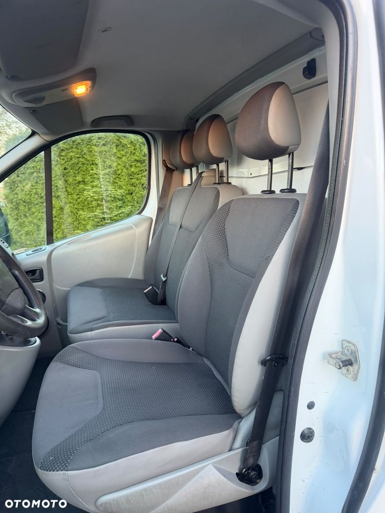Opel Vivaro - 21