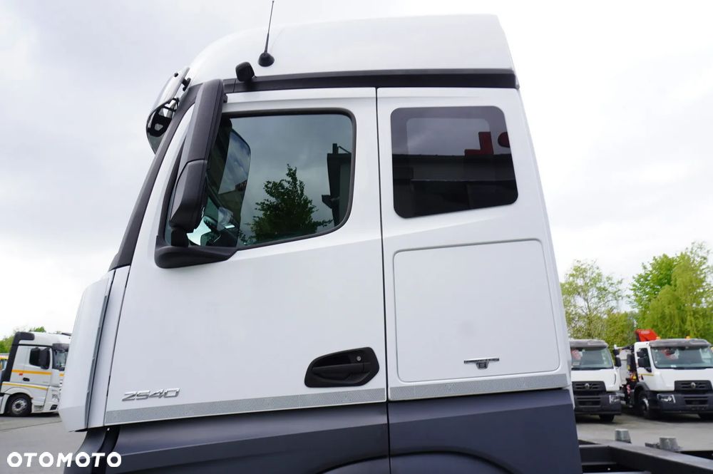 Mercedes-Benz Actros 2540 6×2 / 80 tys. km! / Kabina 5 siedzeń! / BDF / 6 sztuk - 14
