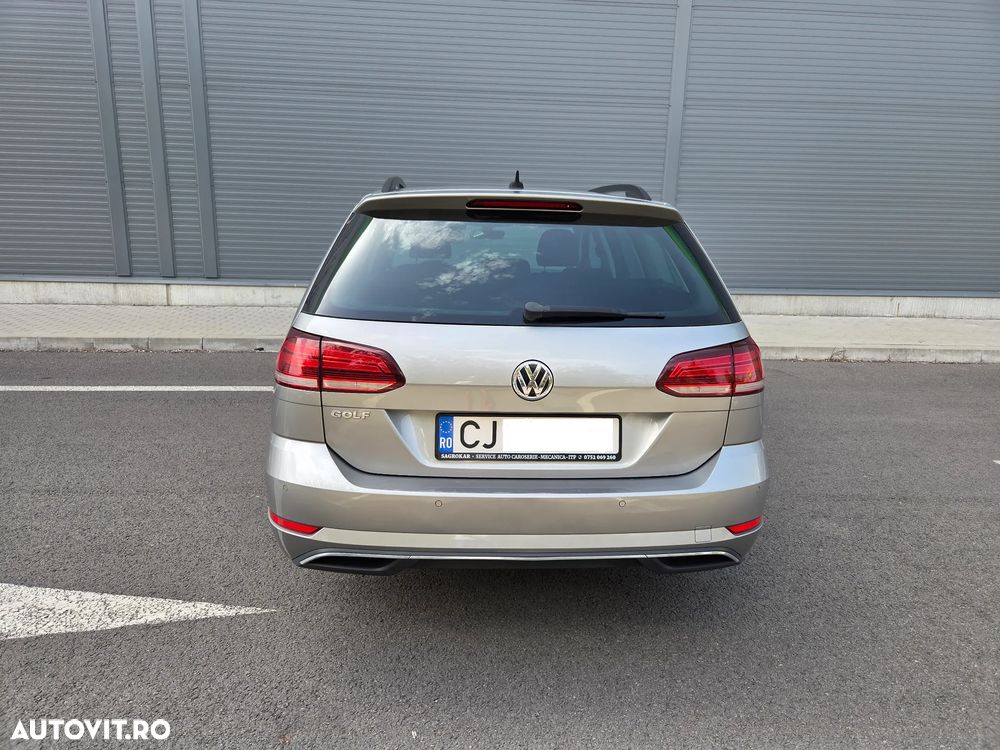 Volkswagen Golf 2.0 TDI SCR DSG Comfortline - 6