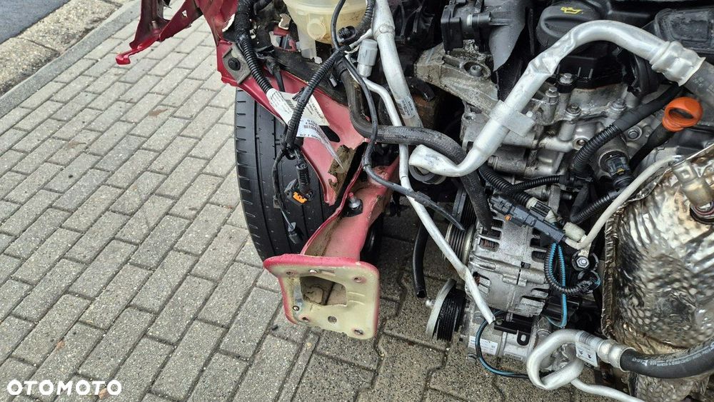 Peugeot 3008 PureTech 130 Stop & Start GPF Allure - 15