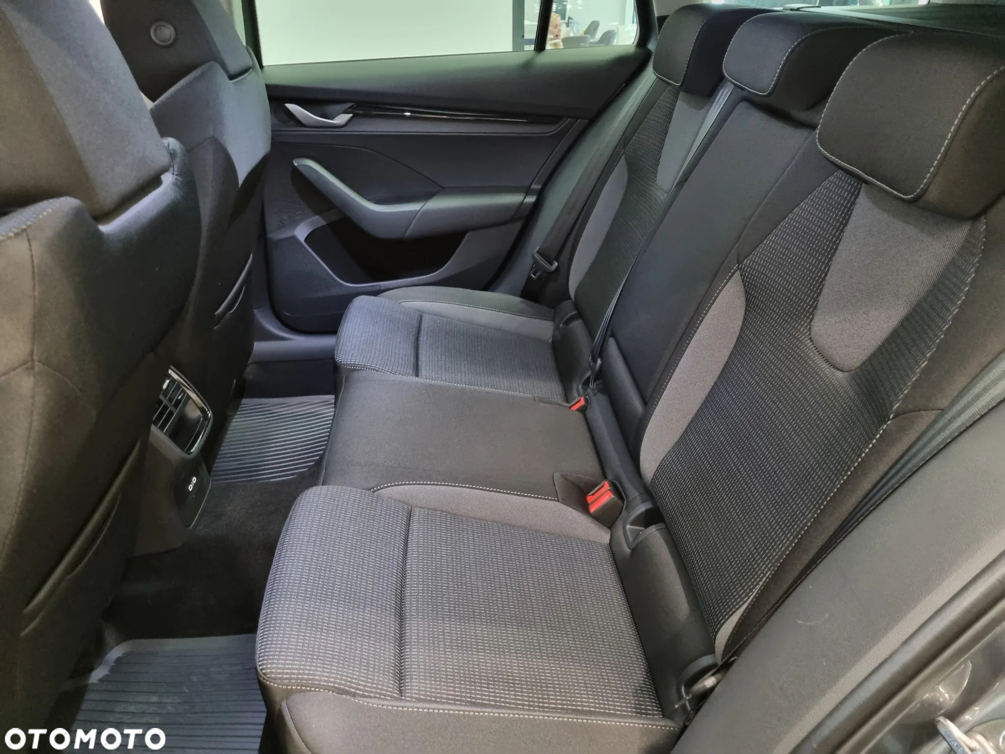 Skoda Octavia 1.5 TSI Edition 130 Selection - 29