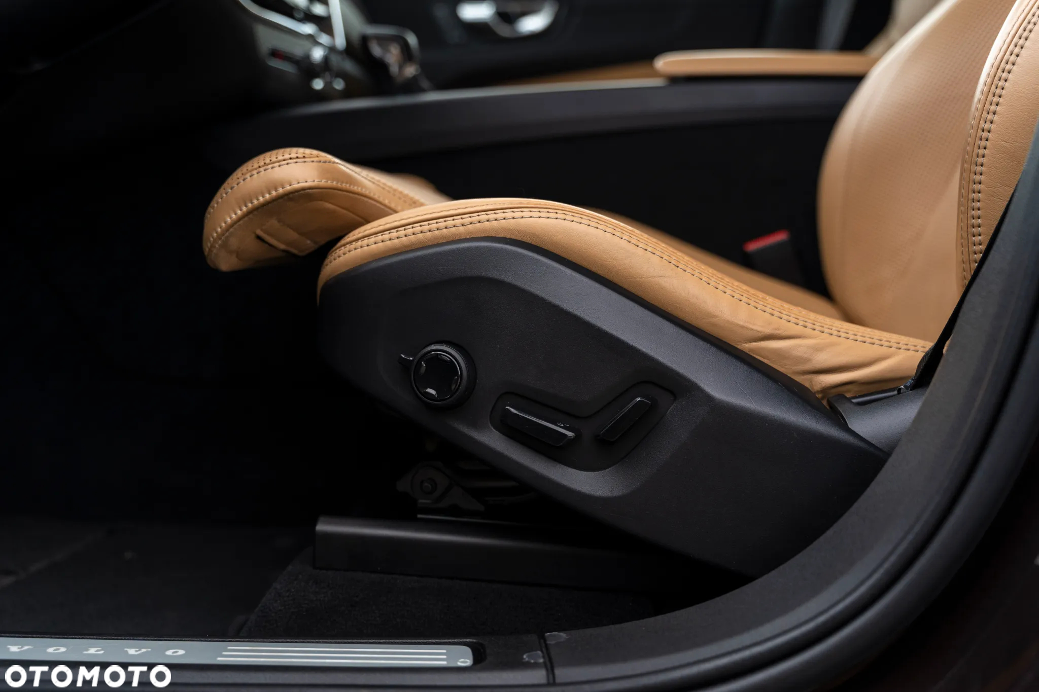 Volvo XC 60 D5 AWD Inscription - 19