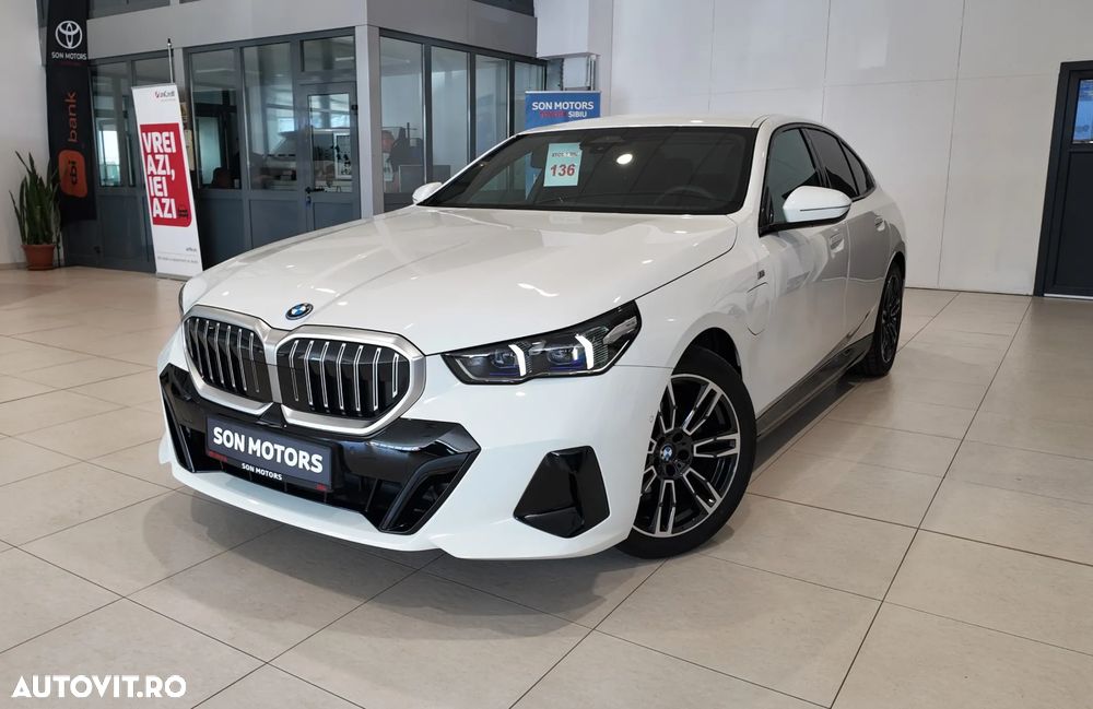 BMW Seria 5 530e xDrive AT PHEV - 4