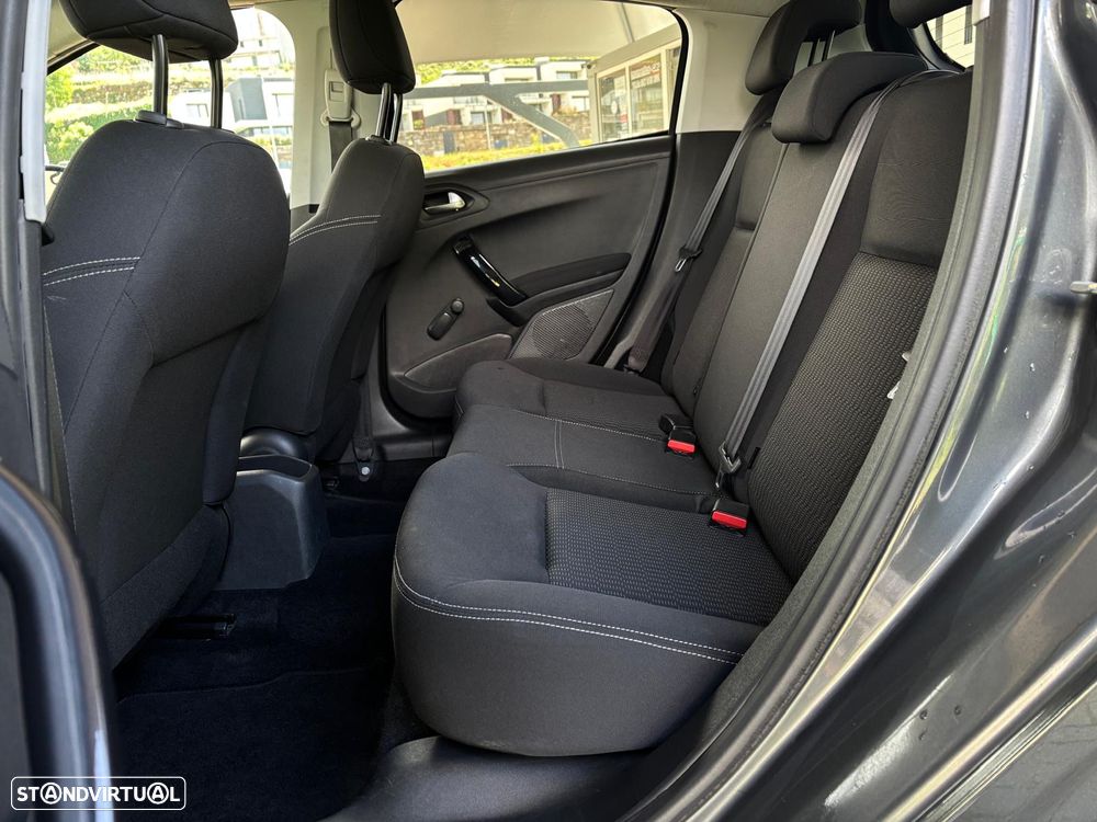 Peugeot 208 1.6 BlueHDi Style - 6