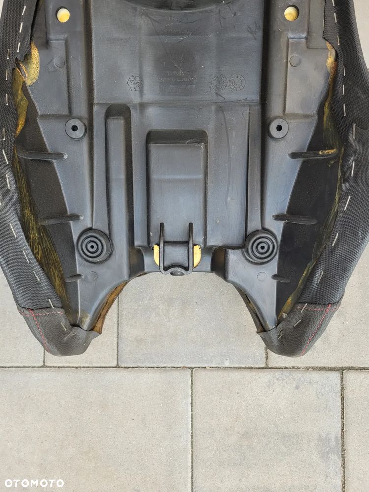 Kanapa, fotel, siedzenie Moto Guzzi Breva 750 - 17