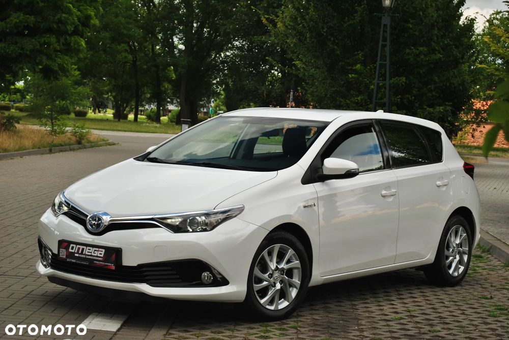 Toyota Auris - 1