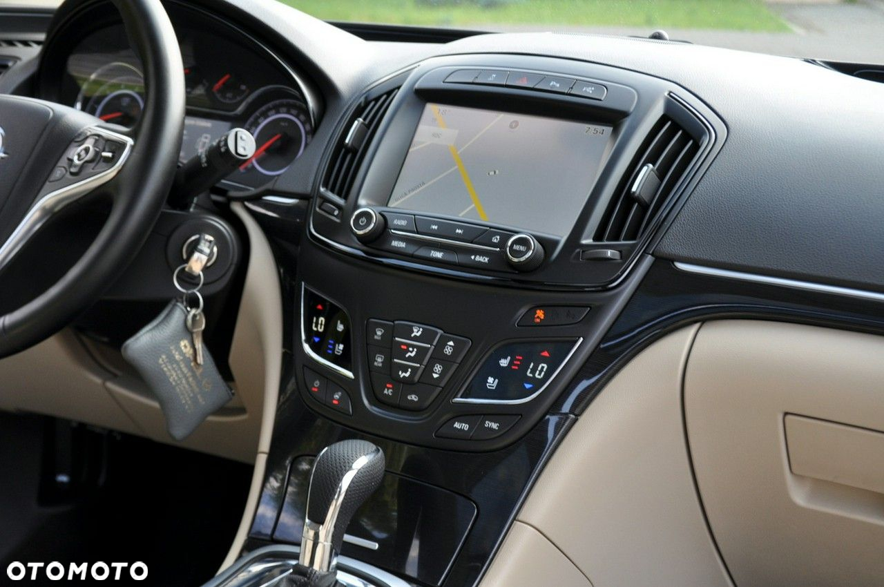 Opel Insignia - 27