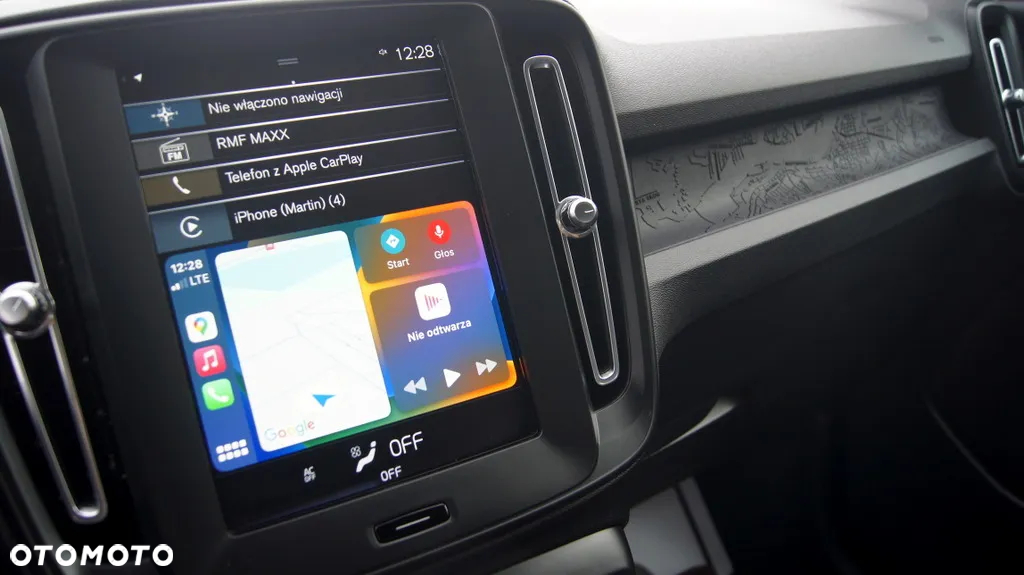 Volvo XC 40 T2 Momentum Core - 33