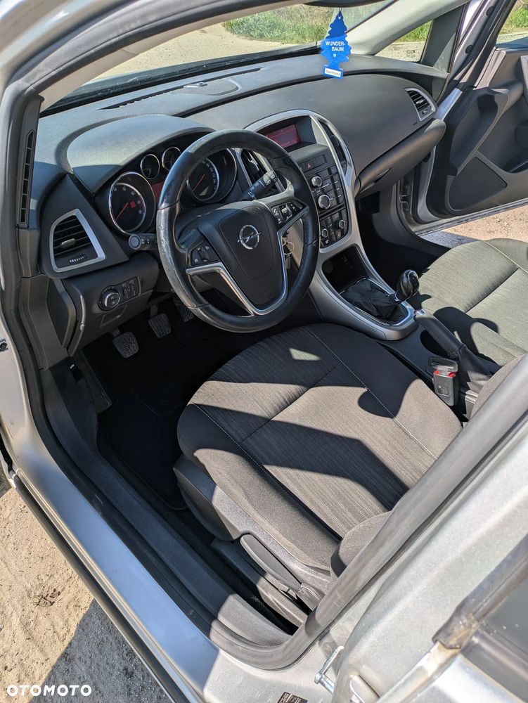 Opel Astra 1.4 Turbo - 13
