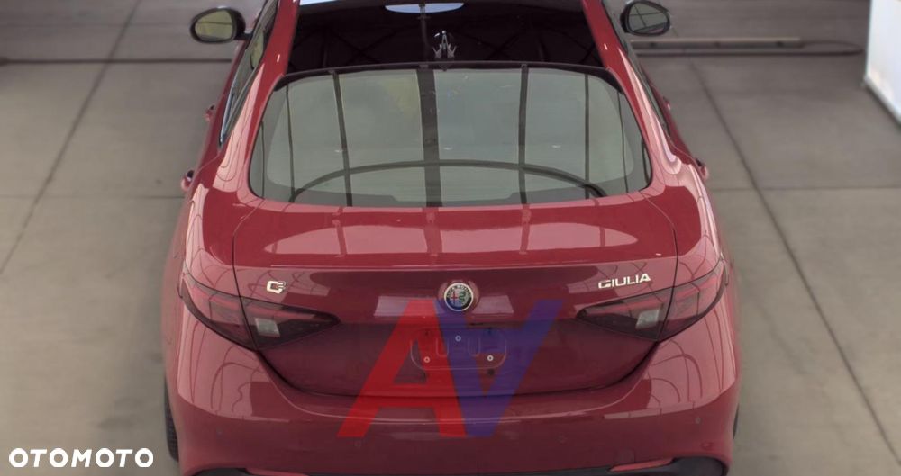 Alfa Romeo Giulia 2.0 Turbo 16V AT8 Veloce Ti - 7