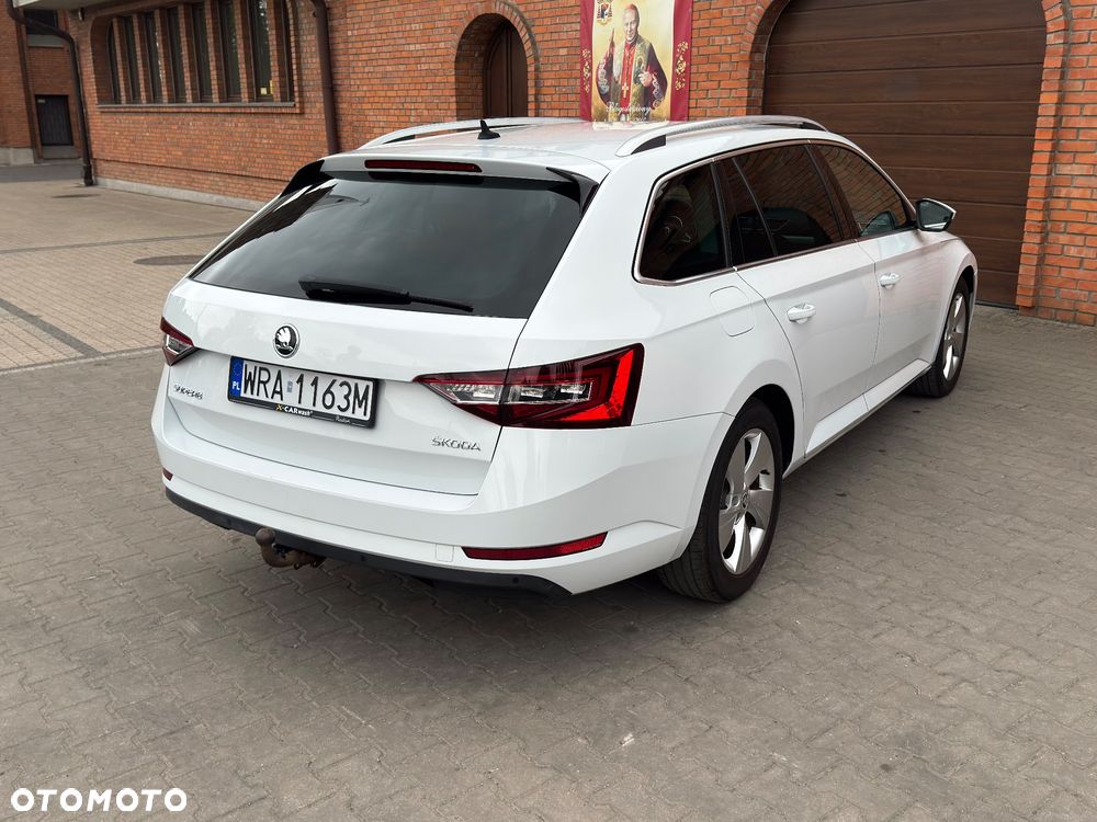 Skoda Superb 1.6 TDI GreenLine - 7