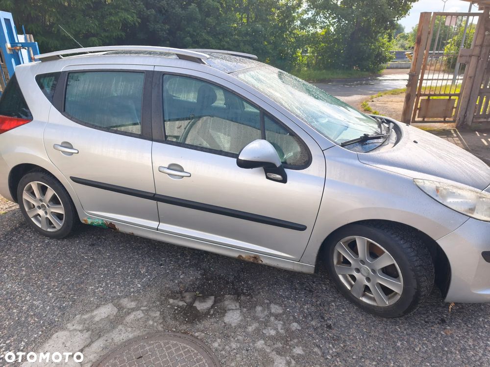 Peugeot 207 90 HDi FAP (Blue Lion) Filou - 2