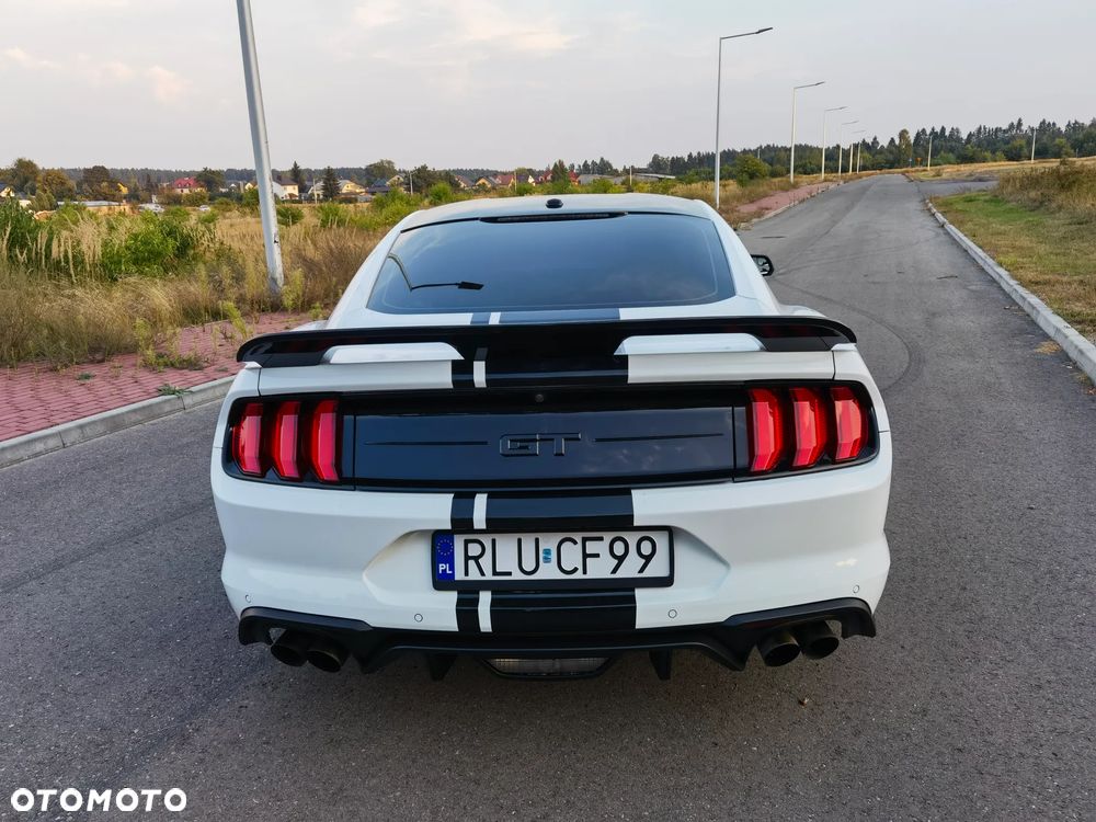 Ford Mustang - 8