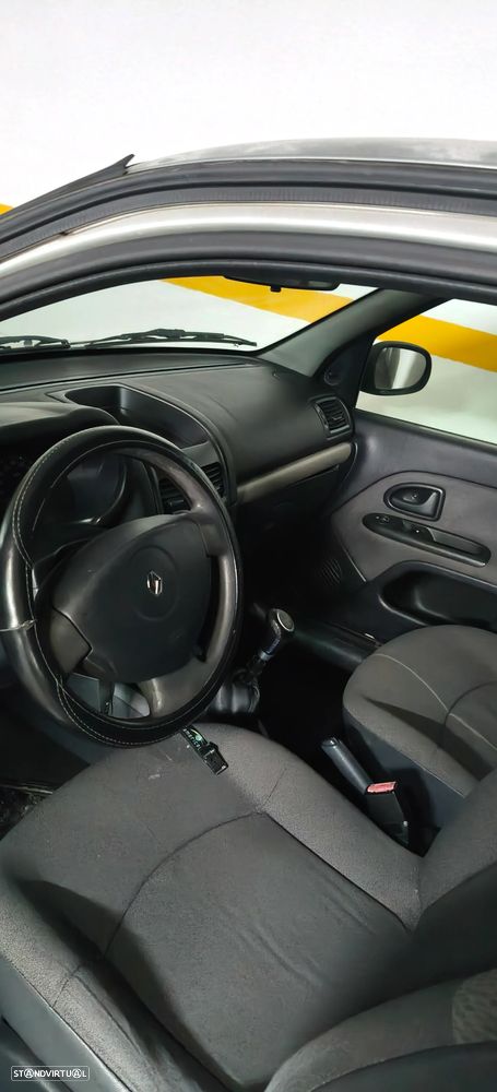 Renault Clio - 3