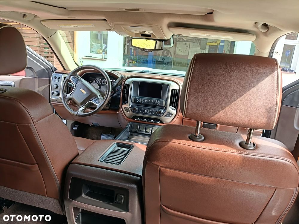 Chevrolet Silverado - 18