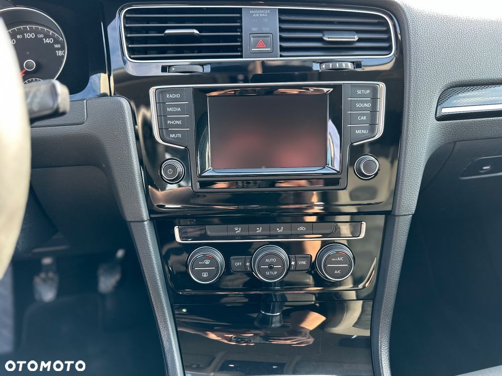 Volkswagen Golf 2.0 TDI BlueMotion Technology Highline - 21