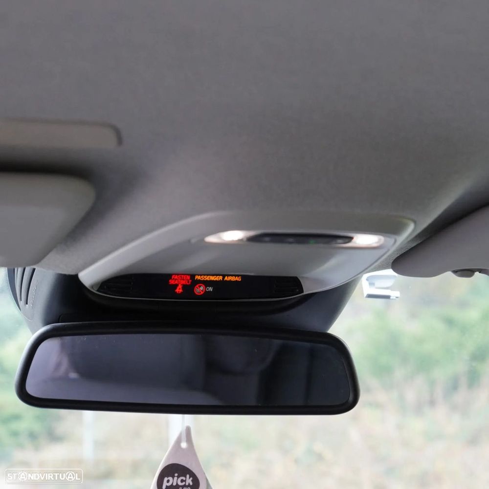 Volvo XC 40 2.0 D3 - 21