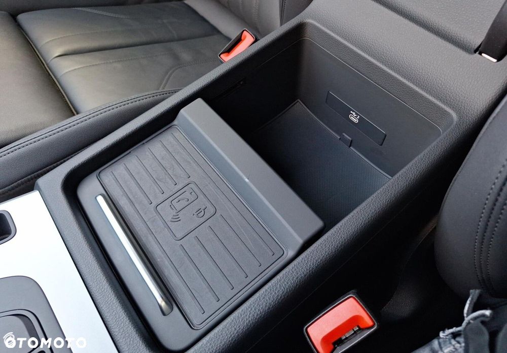 Audi Q5 Sportback - 25