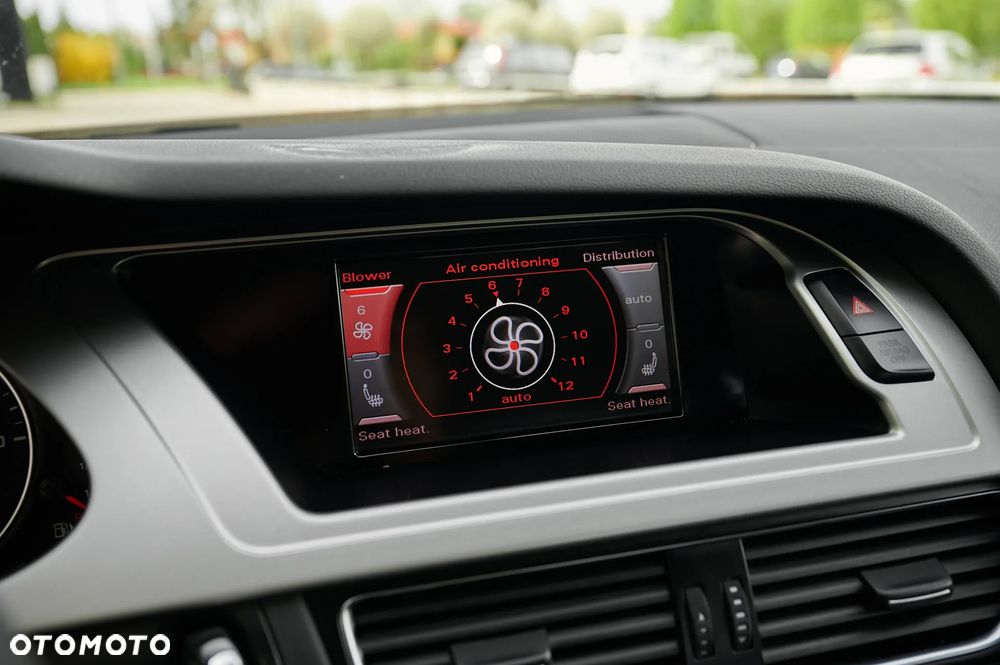 Audi A4 Limousine - 32