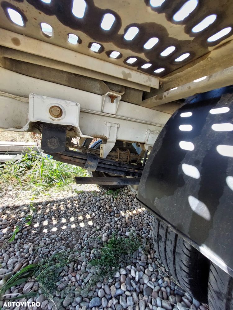 Mercedes-Benz Sprinter - 4