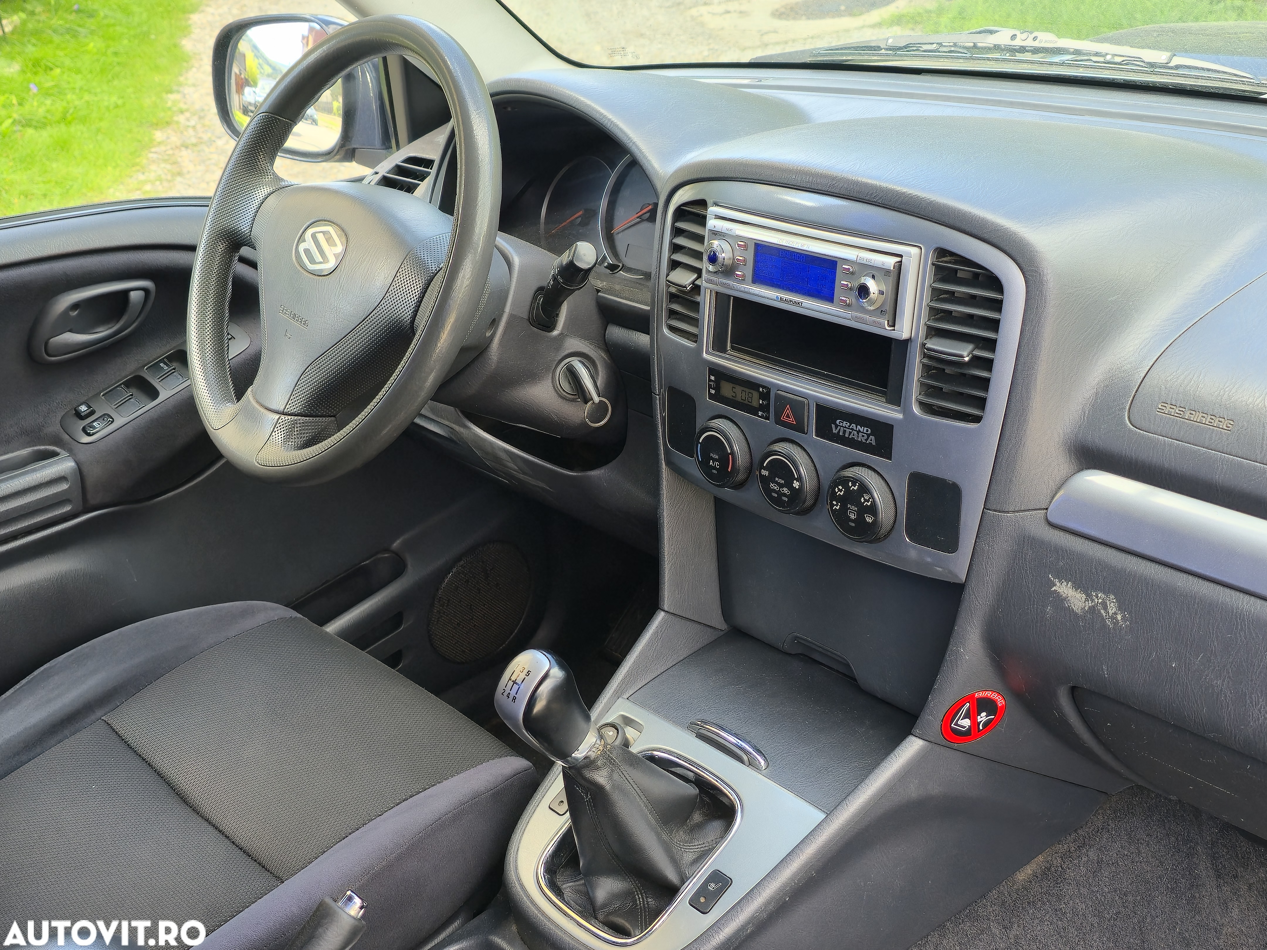 Suzuki Grand Vitara 2.0 TD - 8