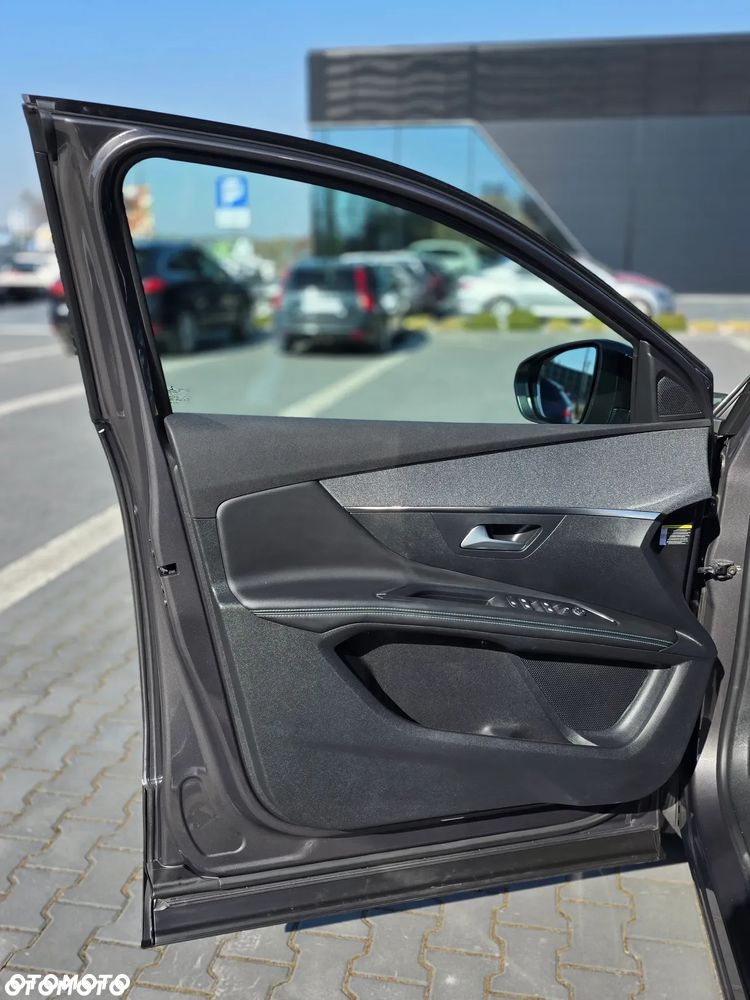 Peugeot 3008 1.2 PureTech Allure Pack S&S EAT8 - 18