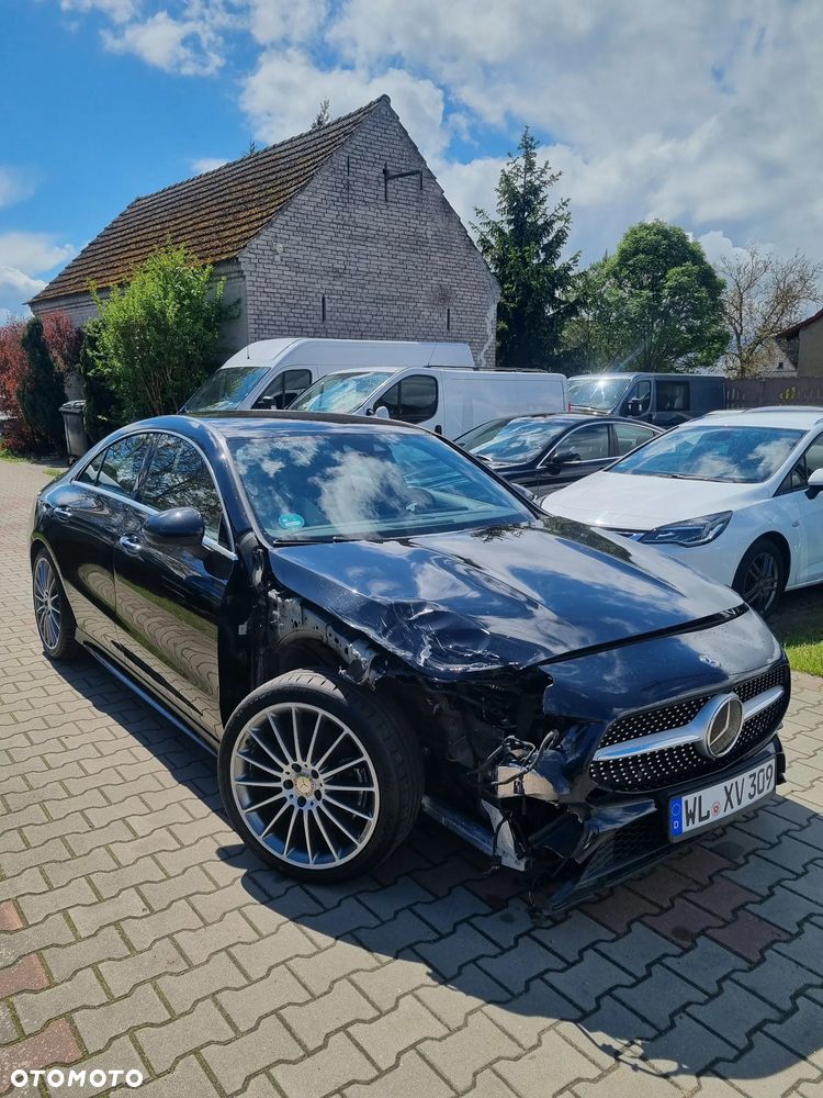 Mercedes-Benz CLA 220 4Matic 7G-DCT AMG Line - 33