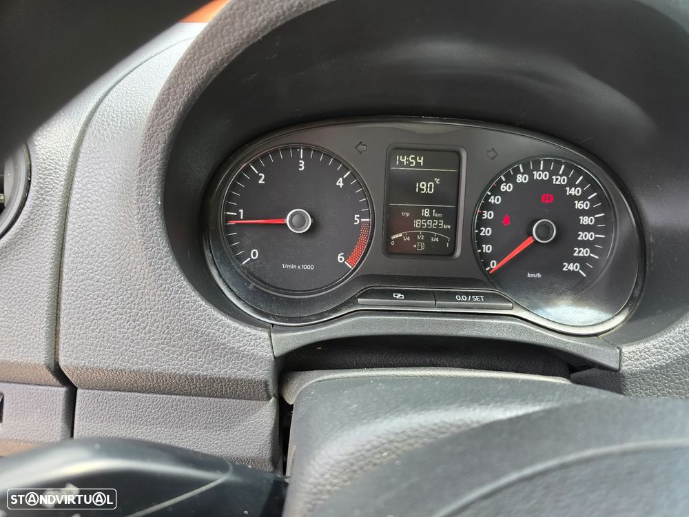 VW Amarok 2.0 TDi CD Extra AC CM 2WD - 7