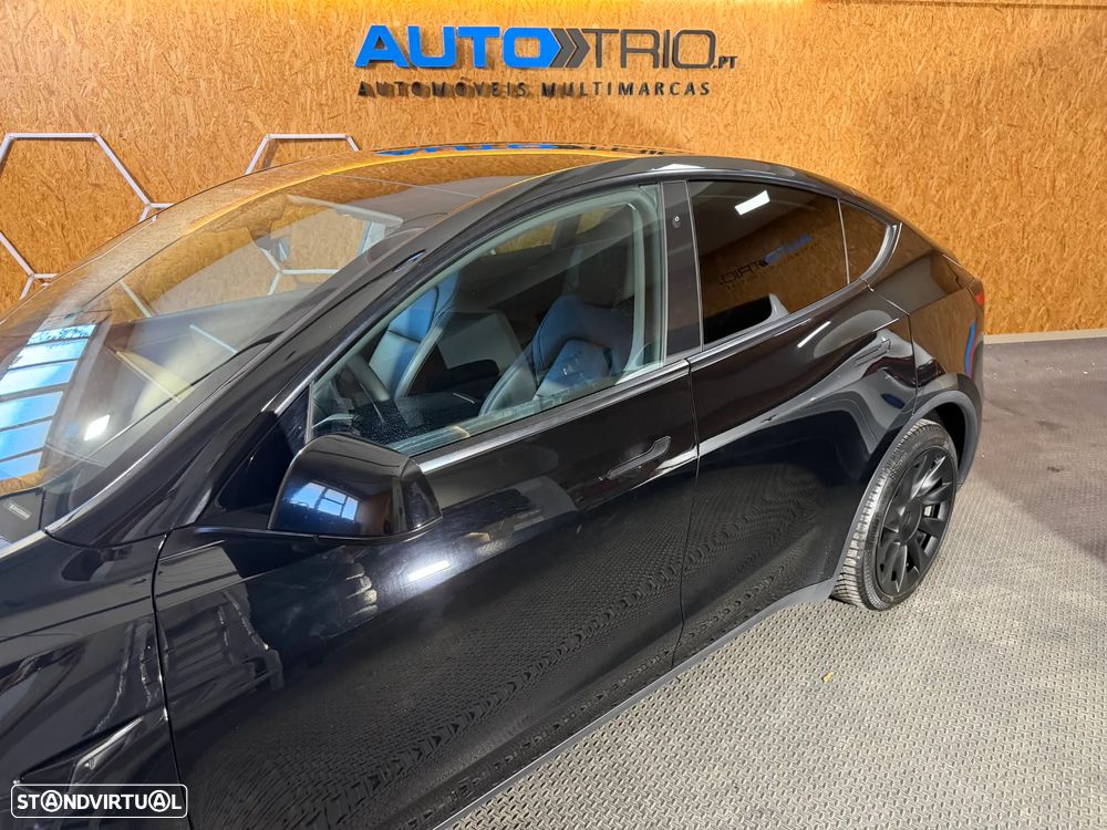 Tesla Model Y Long Range Tração Integral - 21