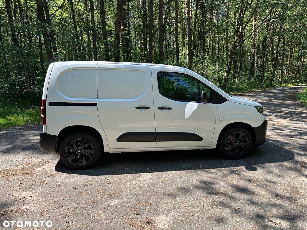 Opel COMBO - 4