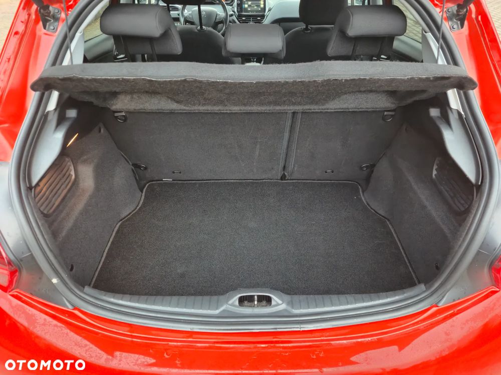 Peugeot 208 165 THP Stop & Start Allure - 11