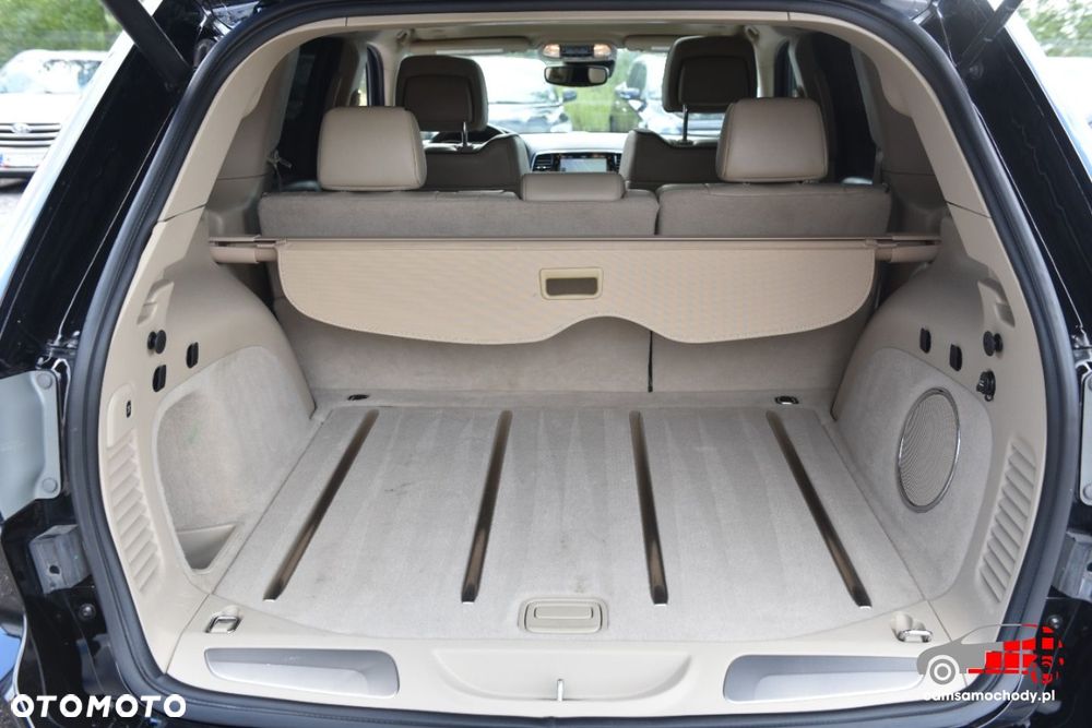Jeep Grand Cherokee - 19