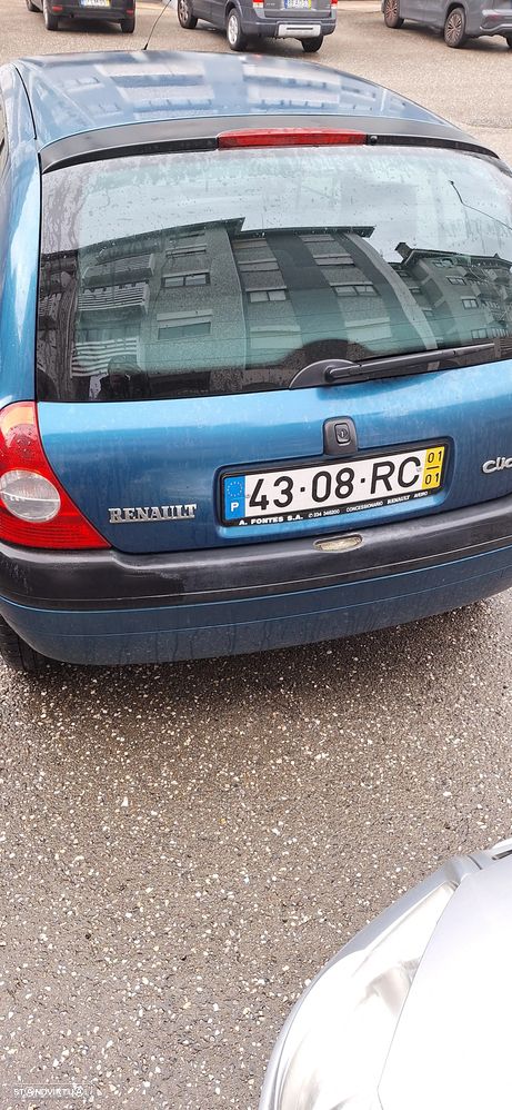 Renault Clio 2001 photo 3
