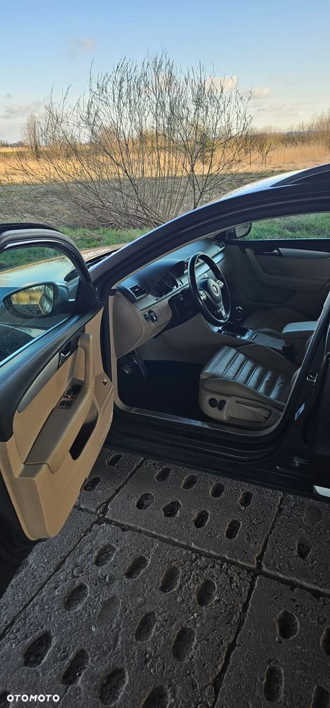 Volkswagen Passat Alltrack 2.0 TDI - 13